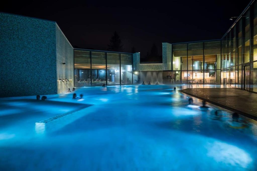 Appartement Spacieux Au Centre De La Gruyere Брок Экстерьер фото